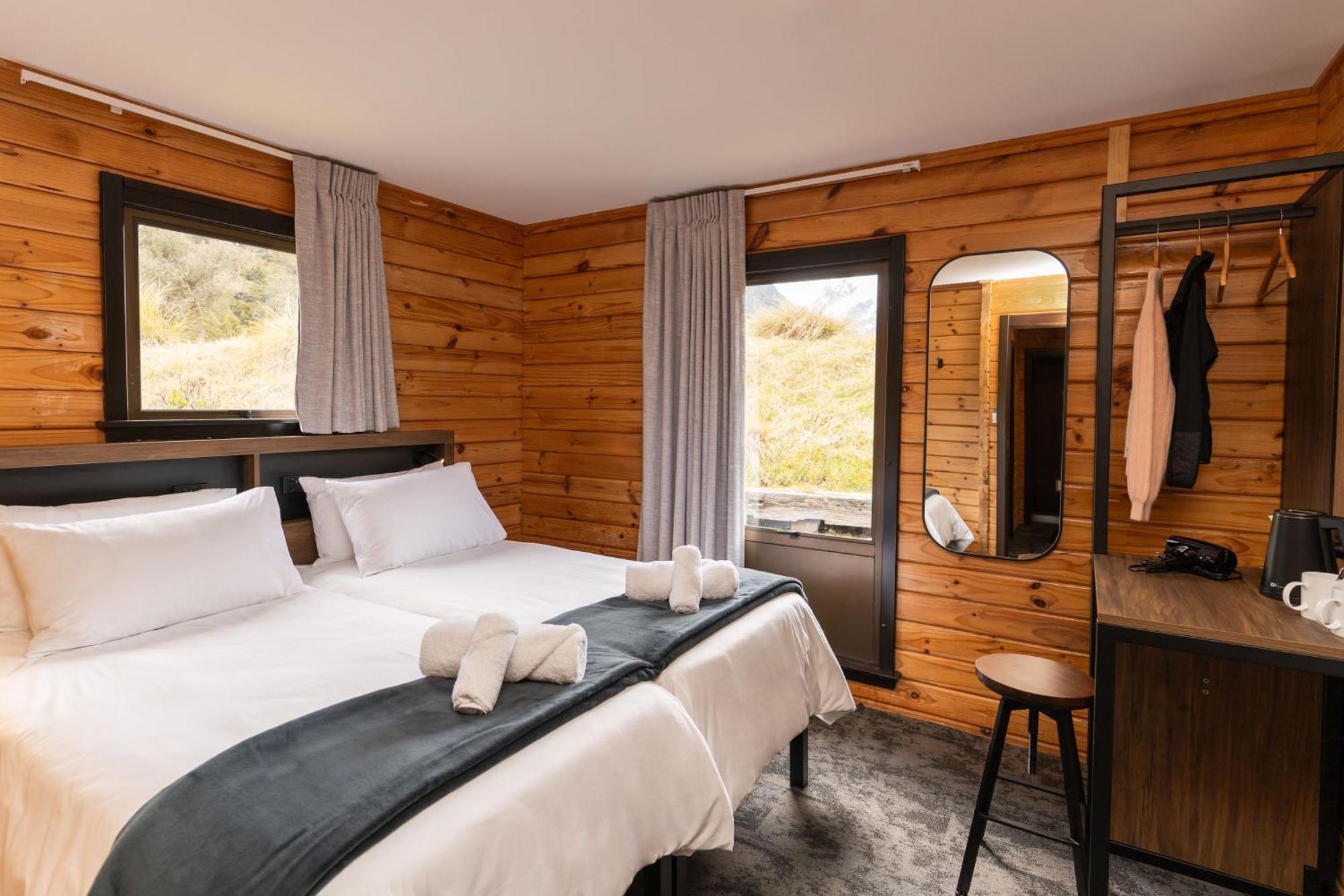 بيت شباب Haka House Aoraki Mt Cook Aoraki / Mount Cook المظهر الخارجي الصورة