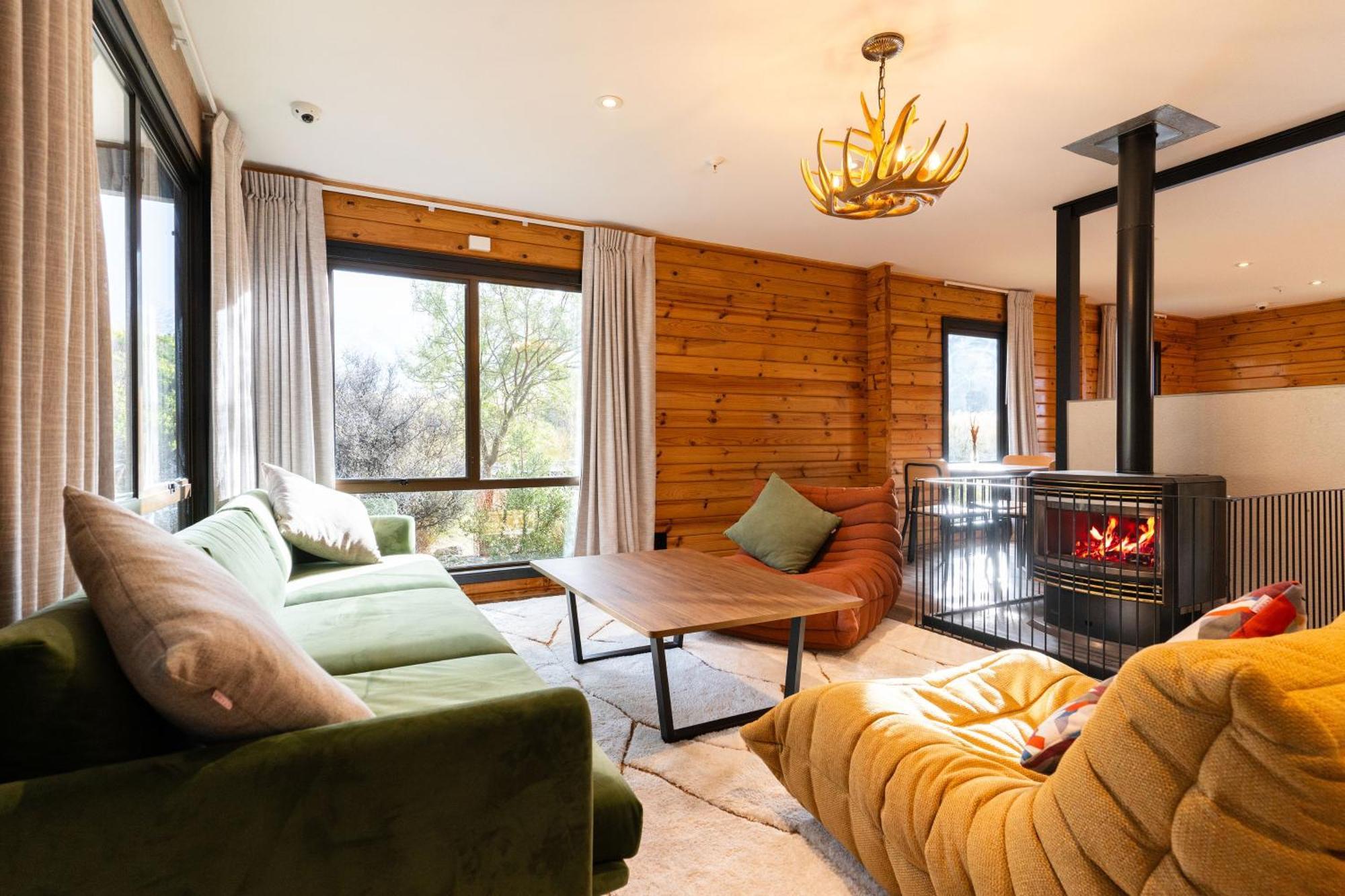 بيت شباب Haka House Aoraki Mt Cook Aoraki / Mount Cook المظهر الخارجي الصورة