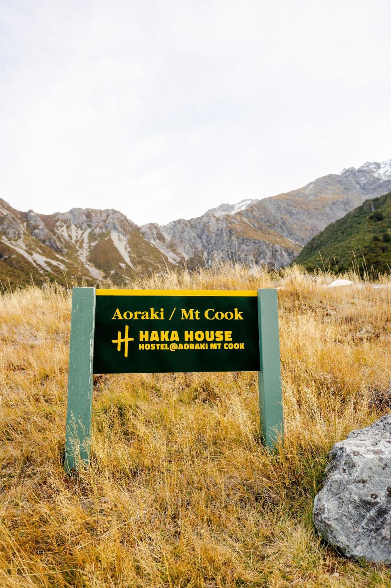 بيت شباب Haka House Aoraki Mt Cook Aoraki / Mount Cook المظهر الخارجي الصورة